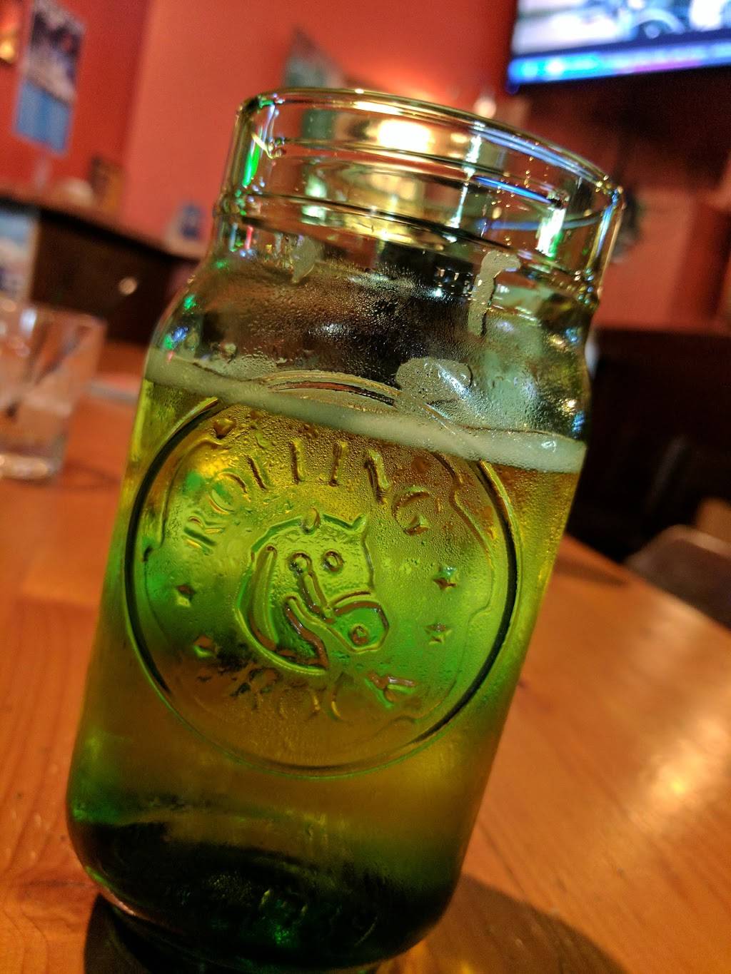 Thunderbird Tavern | restaurant | 7515 15th Ave NW, Seattle, WA 98117, USA | 2067812473 OR +1 206-781-2473