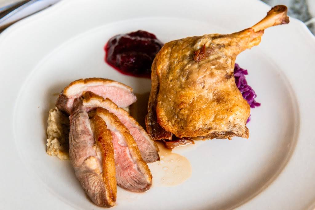 Farmhouse | restaurant | 8500 W 3rd St, Los Angeles, CA 90048, USA | 3108184925 OR +1 310-818-4925