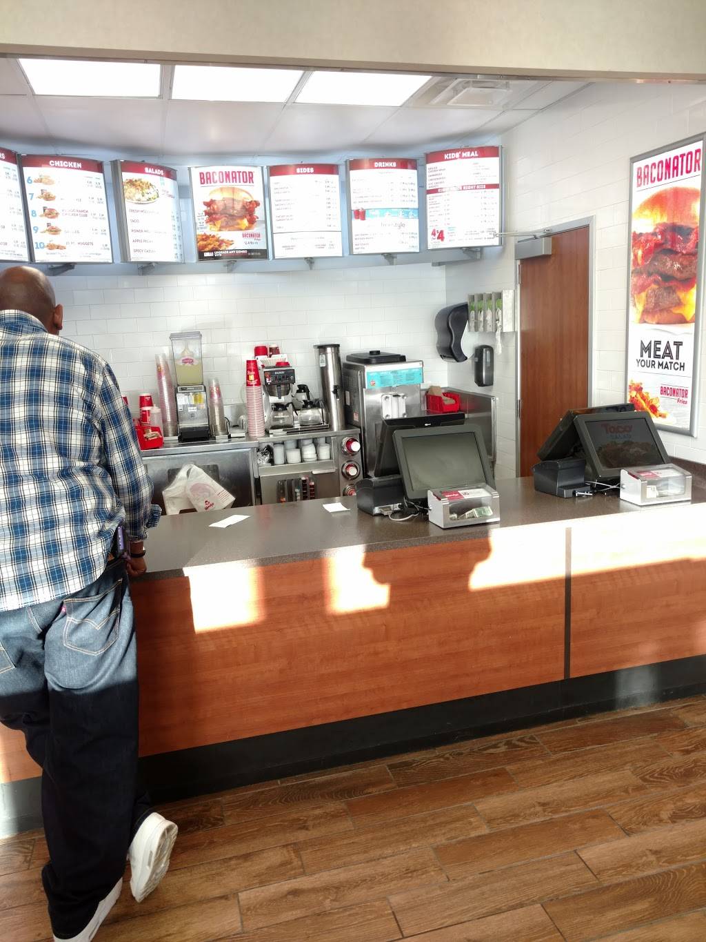 Wendys | restaurant | 5509 N Keystone Ave, Indianapolis, IN 46220, USA | 3172575787 OR +1 317-257-5787