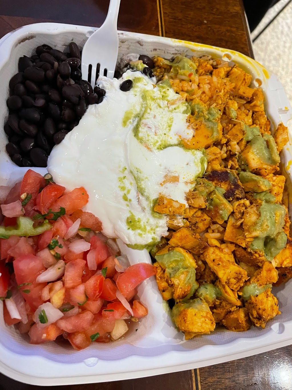 La Victoria Taqueria | restaurant | 66 Leonard St, Belmont, MA 02478, USA | 6174841515 OR +1 617-484-1515