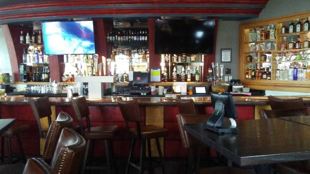 Red Robin Gourmet Burgers and Brews | restaurant | 14015 W Bell Rd, Surprise, AZ 85374, USA | 6235569066 OR +1 623-556-9066