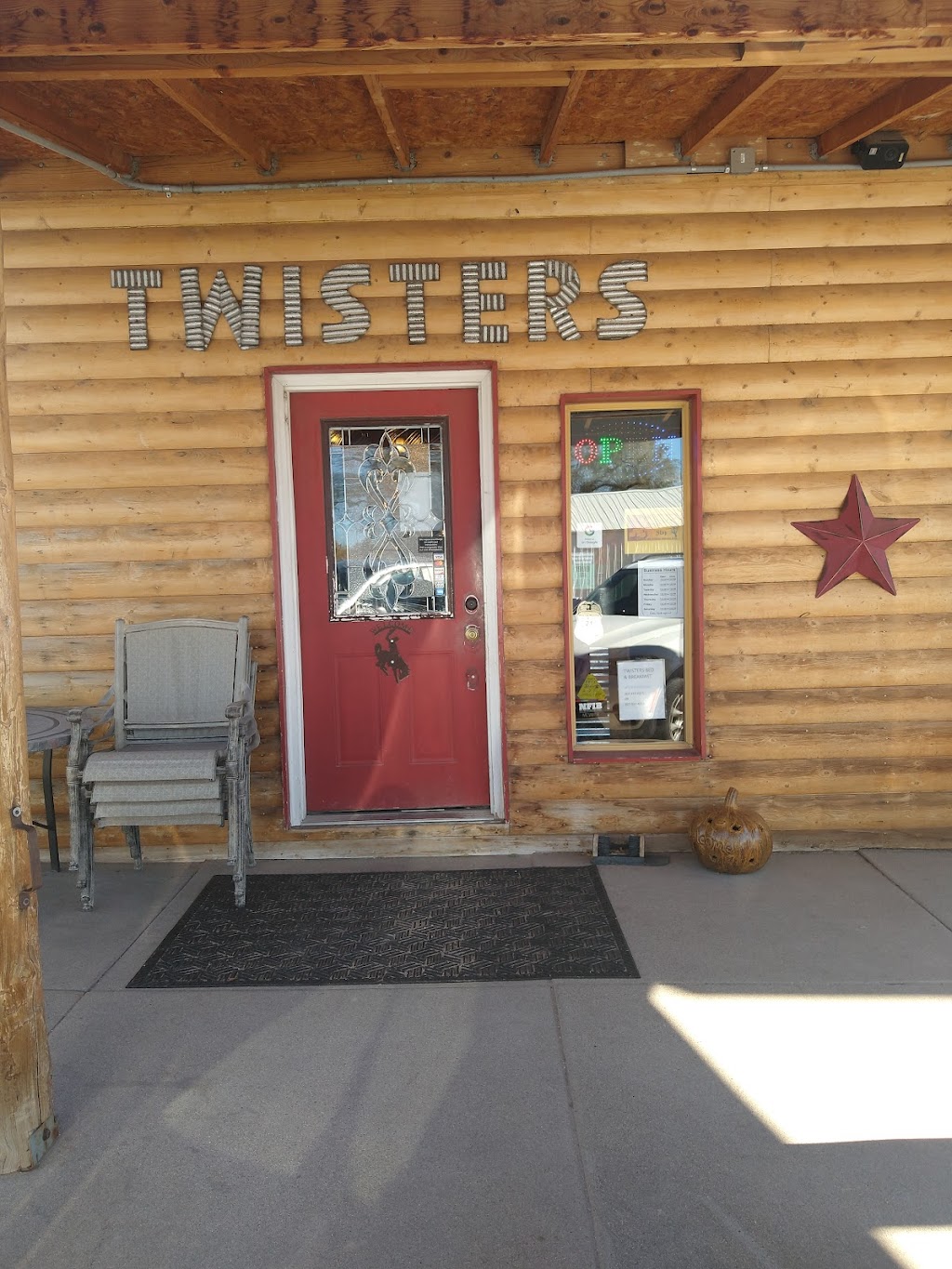 Twisters Eatery Inc. | restaurant | 84 N Wyoming Ave, Guernsey, WY 82214, USA | 3073313943 OR +1 307-331-3943