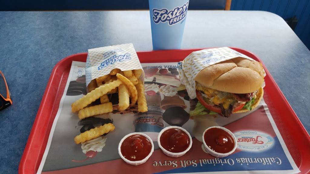 Fosters Freeze | restaurant | 902 Clovis Ave, Clovis, CA 93612, USA | 5592992820 OR +1 559-299-2820