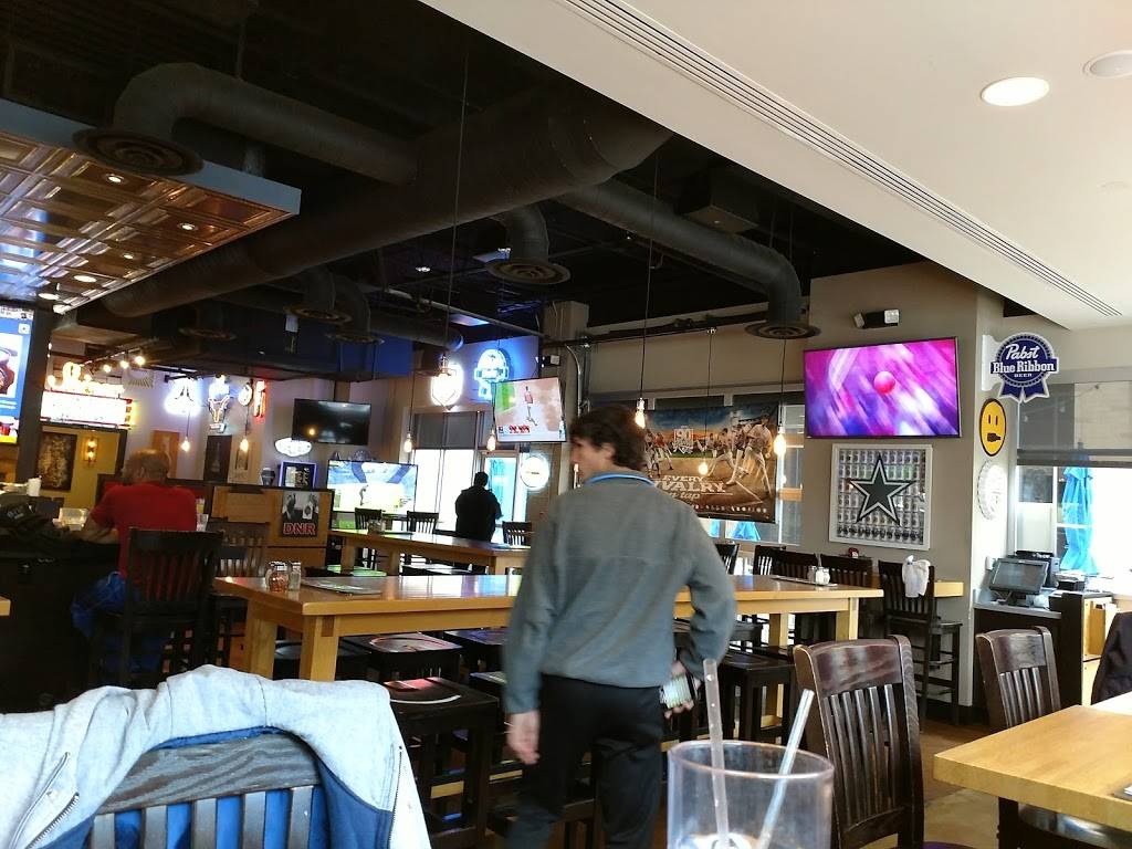 Old Chicago Pizza and Taproom | restaurant | 5319 E Mockingbird Ln #100, Dallas, TX 75206, USA | 2148215700 OR +1 214-821-5700