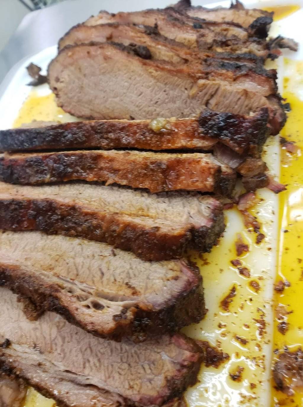 The Smokin’ Pigpen BBQ | restaurant | 68279 IN-15, New Paris, IN 46553, USA | 5748314499 OR +1 574-831-4499