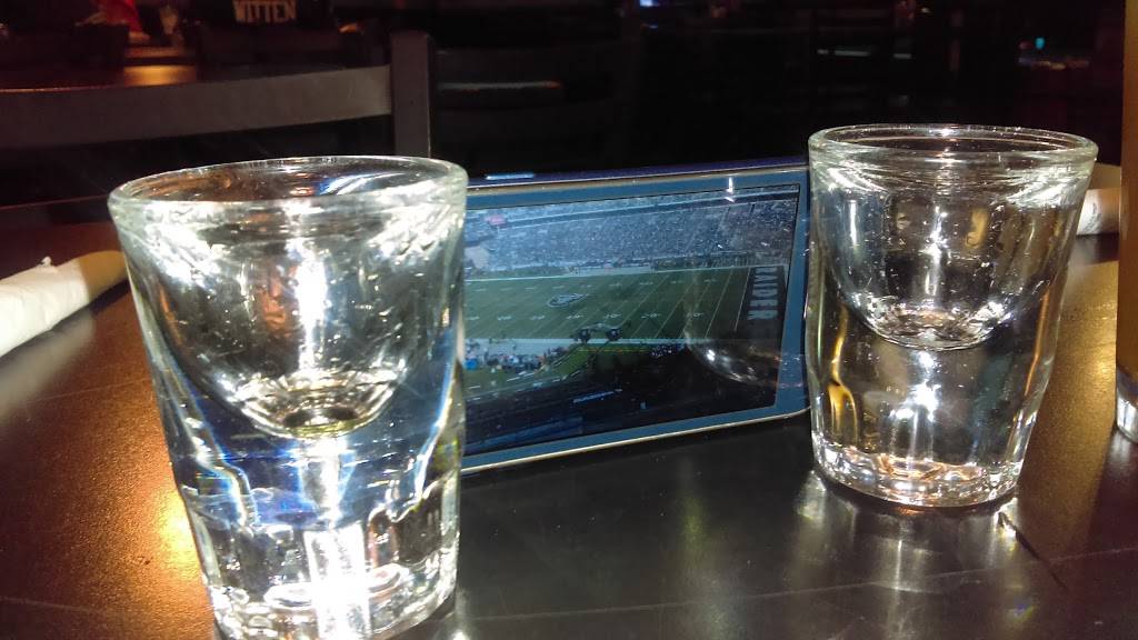 Fats Grill and Bar | restaurant | 4555 N Pershing Ave #22, Stockton, CA 95207, USA | 2094733281 OR +1 209-473-3281