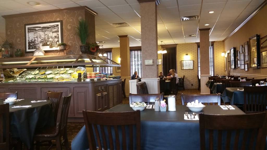 Myrtie Maes | restaurant | 207 W Van Buren, Eureka Springs, AR 72632, USA | 4792539768 OR +1 479-253-9768