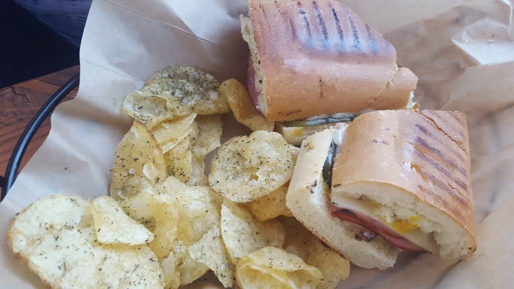 McKays Taphouse and Beer Garden | restaurant | 252 Main St, Pleasanton, CA 94566, USA | 9254250217 OR +1 925-425-0217