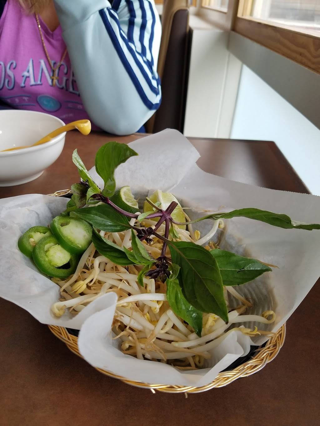 Bambou Le Pho | restaurant | 8351 CA-2, West Hollywood, CA 90069, USA | 3238488881 OR +1 323-848-8881