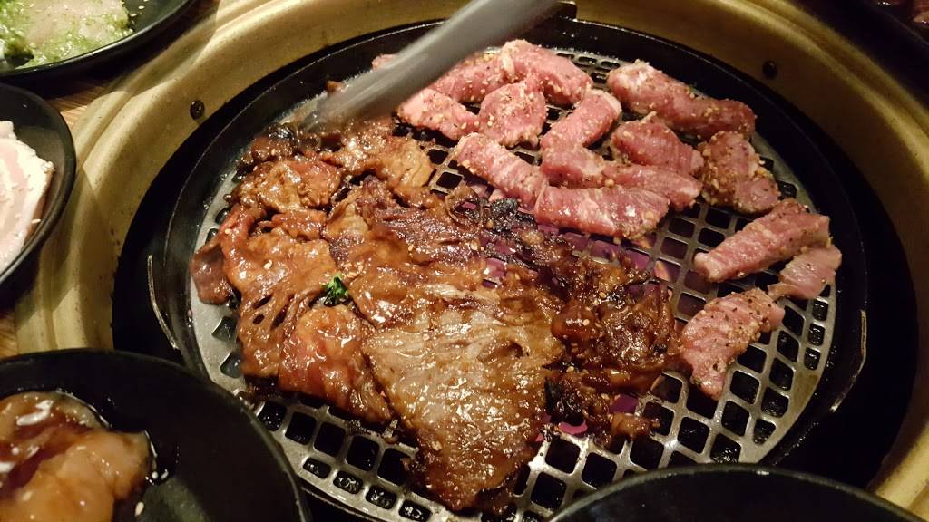 Gyu-Kaku Japanese BBQ | restaurant | 27025 McBean Pkwy, Valencia, CA 91355, USA | 6612542355 OR +1 661-254-2355