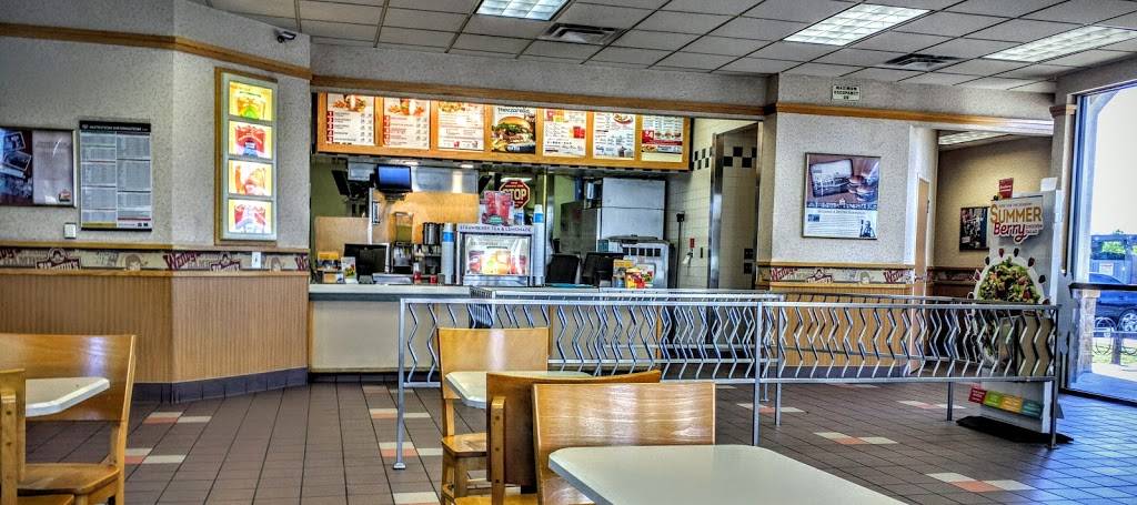 Wendys | restaurant | 2150 Panama Ln, Bakersfield, CA 93307, USA | 6618371882 OR +1 661-837-1882