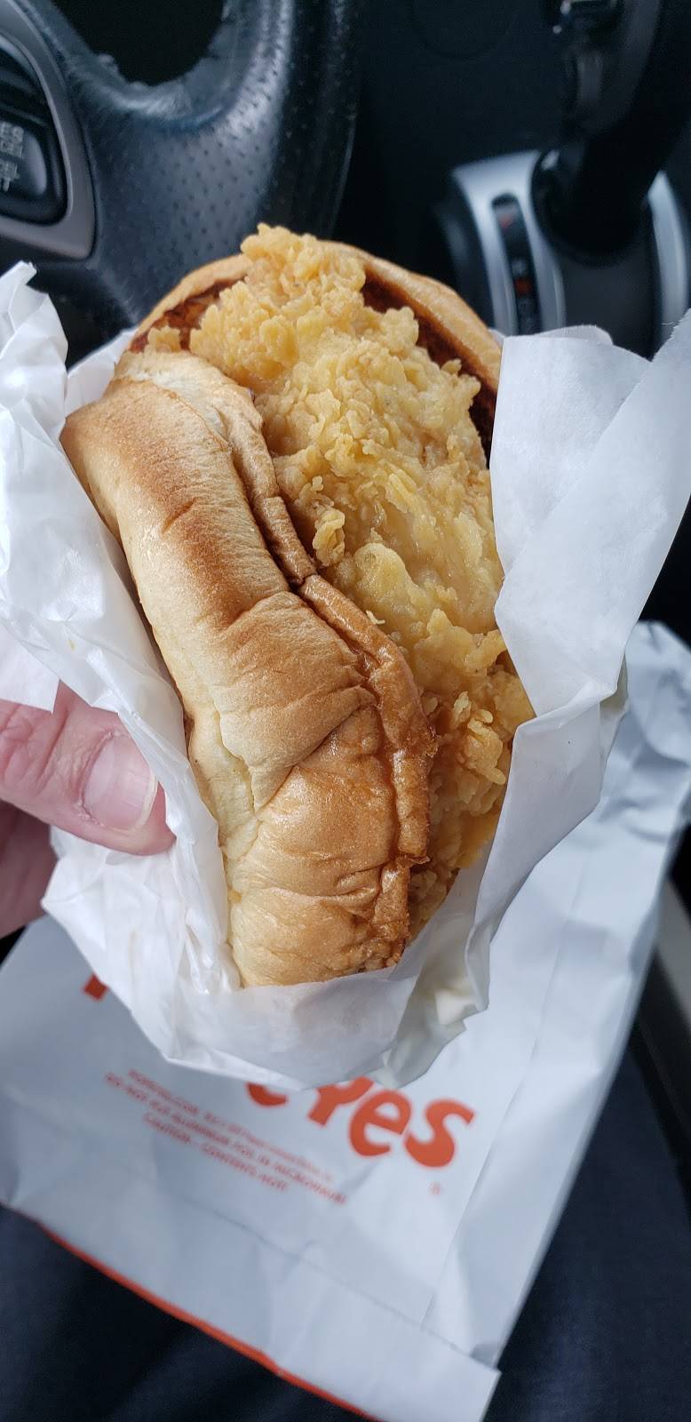 Popeyes Louisiana Kitchen | restaurant | 2710 Lee Blvd, Lehigh Acres, FL 33971, USA | 9413683342 OR +1 941-368-3342