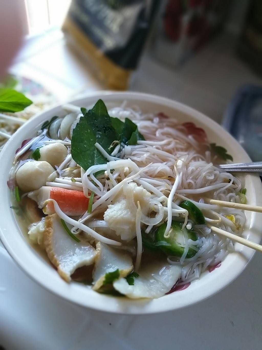 Its Pho | restaurant | 1821 N Cahuenga Blvd, Los Angeles, CA 90028, USA | 3233807998 OR +1 323-380-7998