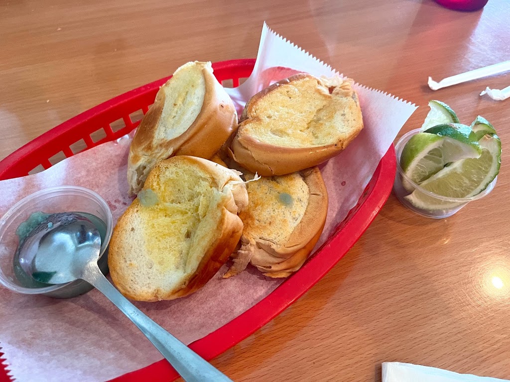 El Bajareque | restaurant | 278 NW 36th St, Miami, FL 33127, USA | 3055765170 OR +1 305-576-5170