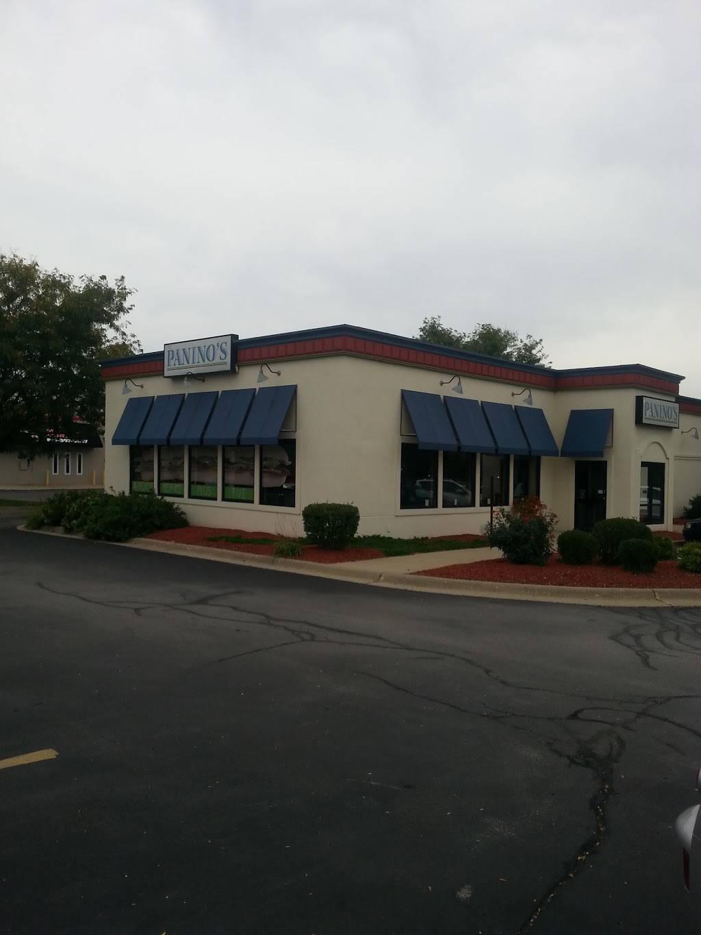 Paninos Italian Restaurant | restaurant | 5403 E State St, Rockford, IL 61108, USA | 8152279200 OR +1 815-227-9200