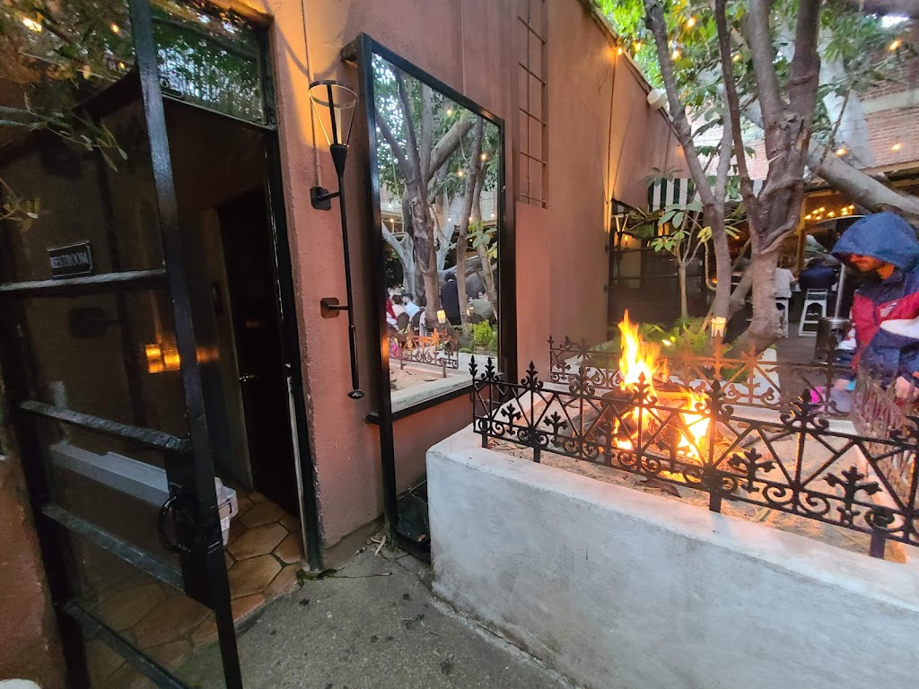 Bacari Silverlake + Bar Bacari | restaurant | 3626 Sunset Blvd, Los Angeles, CA 90026, USA | 3234107304 OR +1 323-410-7304