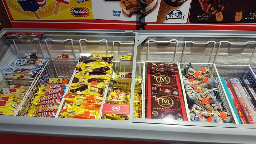 Couche-Tard | meal takeaway | 700 Rue Galt O, Sherbrooke, QC J1H 1Z2, Canada | 8195651533 OR +1 819-565-1533