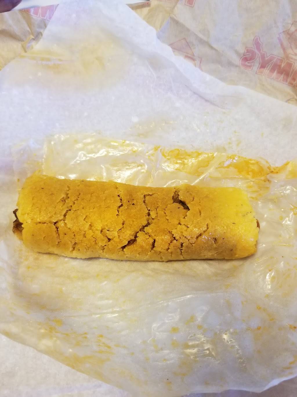 Tommys Red Hots | restaurant | 4116 W Elm St, McHenry, IL 60050, USA | 8153858817 OR +1 815-385-8817