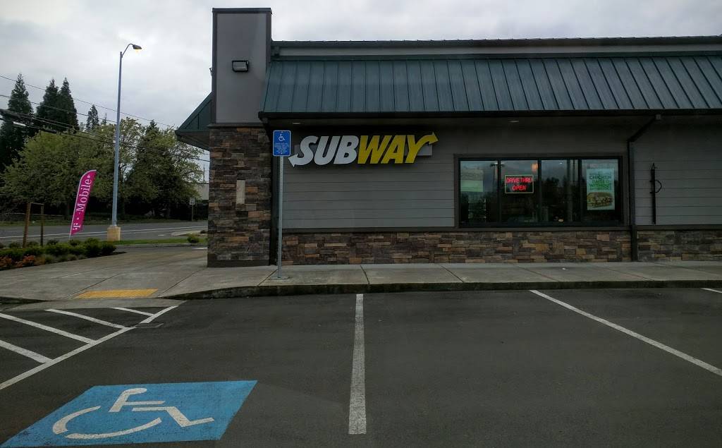 Subway | meal takeaway | 1450 SW Oak St, Hillsboro, OR 97123, USA | 5036010307 OR +1 503-601-0307