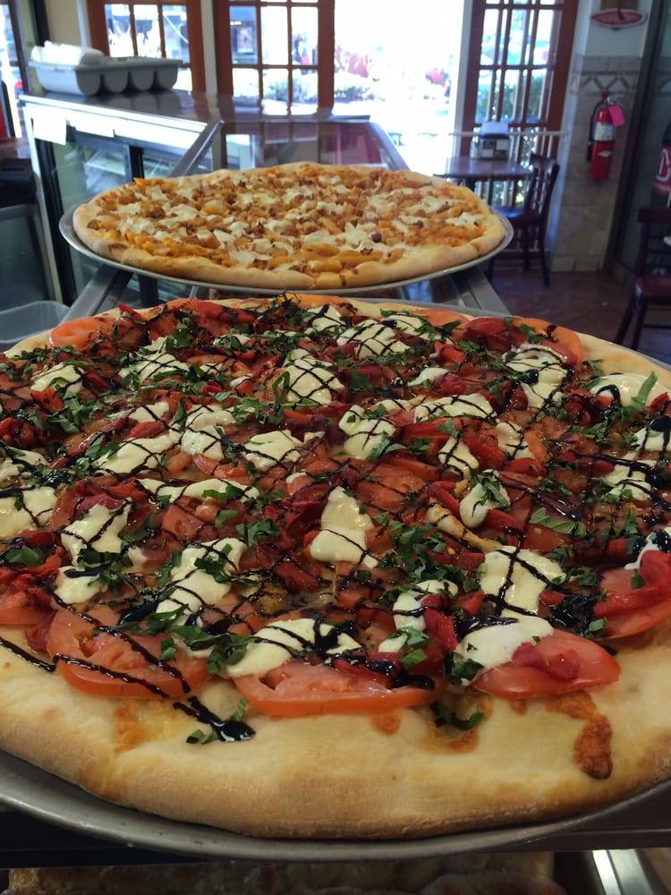 Mezzaluna | restaurant | 118 Brook St, Scarsdale, NY 10583, USA | 9147224854 OR +1 914-722-4854