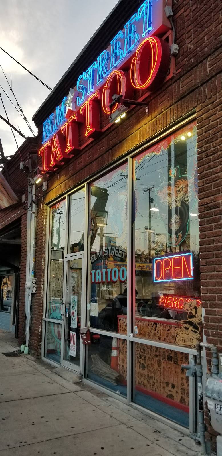 Pepes & Mitos | restaurant | 2911 Elm St, Dallas, TX 75226, USA | 2147411901 OR +1 214-741-1901