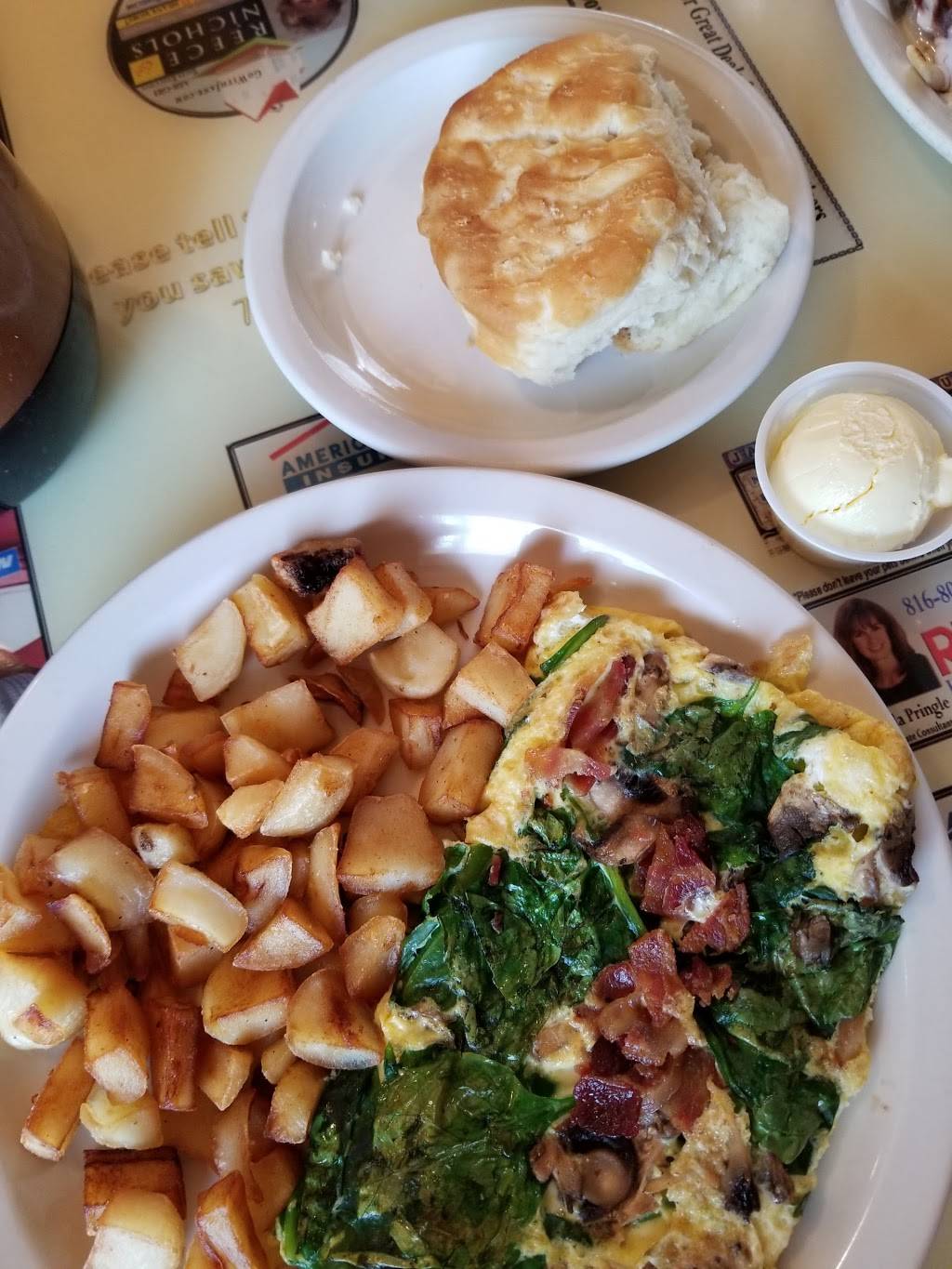 The Big Biscuit | restaurant | 16506 E US Hwy 40, Independence, MO 64055, USA | 8164786958 OR +1 816-478-6958