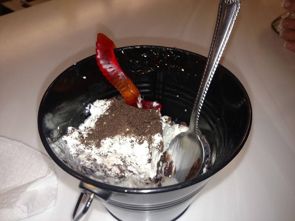 Southern Sweets Ice Cream & Sandwich Shop | restaurant | 917 Bay St F Old Bay Marketplace Hallway, Beaufort, SC 29902, USA | 8433790798 OR +1 843-379-0798