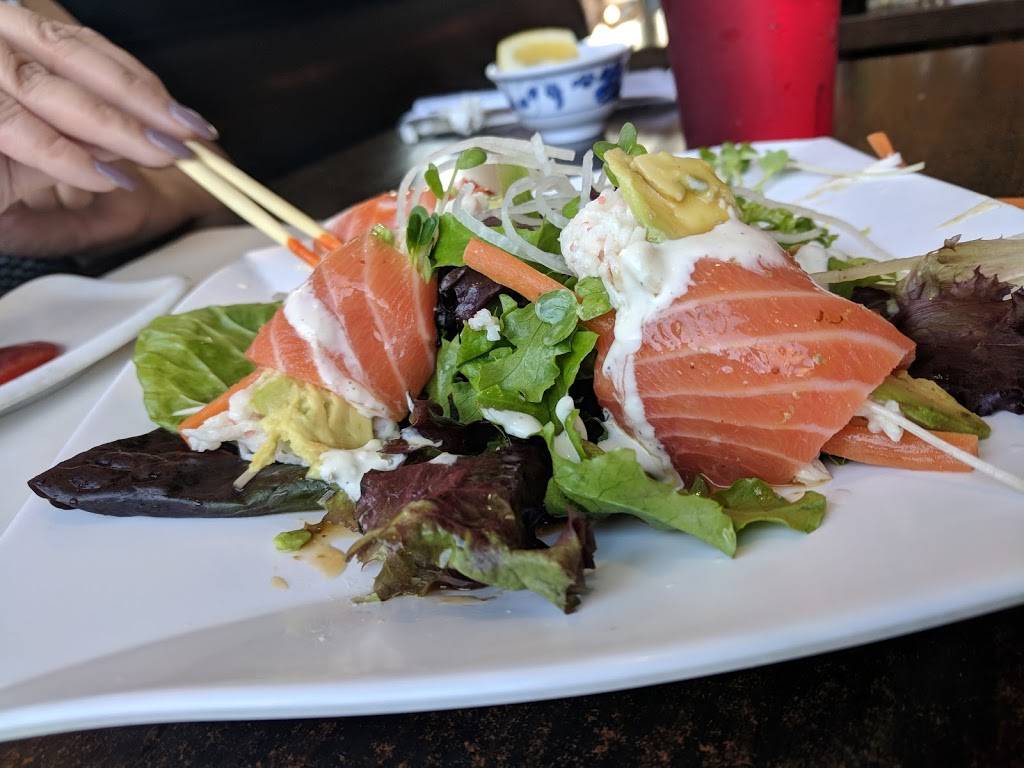 Montebello Downtown Plaza | restaurant | 137 N Montebello Blvd, Montebello, CA 90640, USA | 3234771635 OR +1 323-477-1635