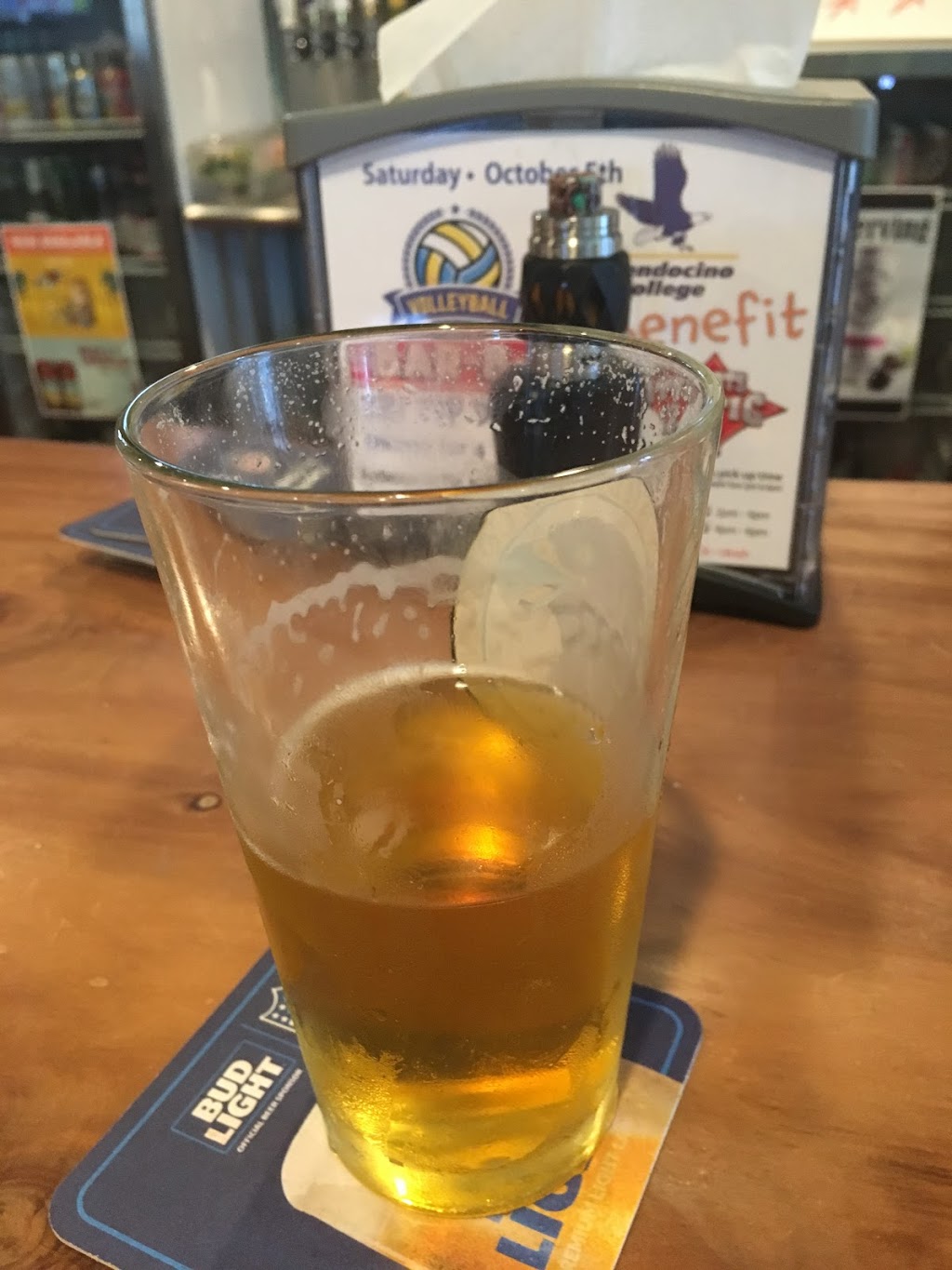 Sports Attic 2 | restaurant | 247 E Perkins St, Ukiah, CA 95482, USA | 7074632791 OR +1 707-463-2791