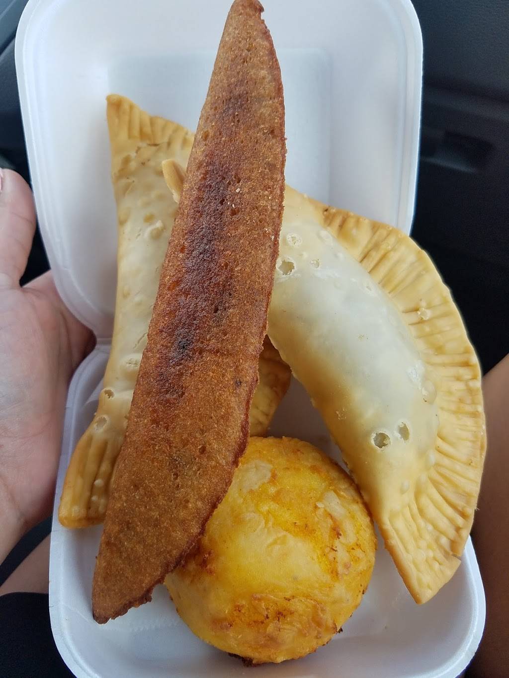 Rincón Del Lechón | restaurant | 501 W Stan Schlueter Loop Suite 109, Killeen, TX 76542, USA | 2544327329 OR +1 254-432-7329