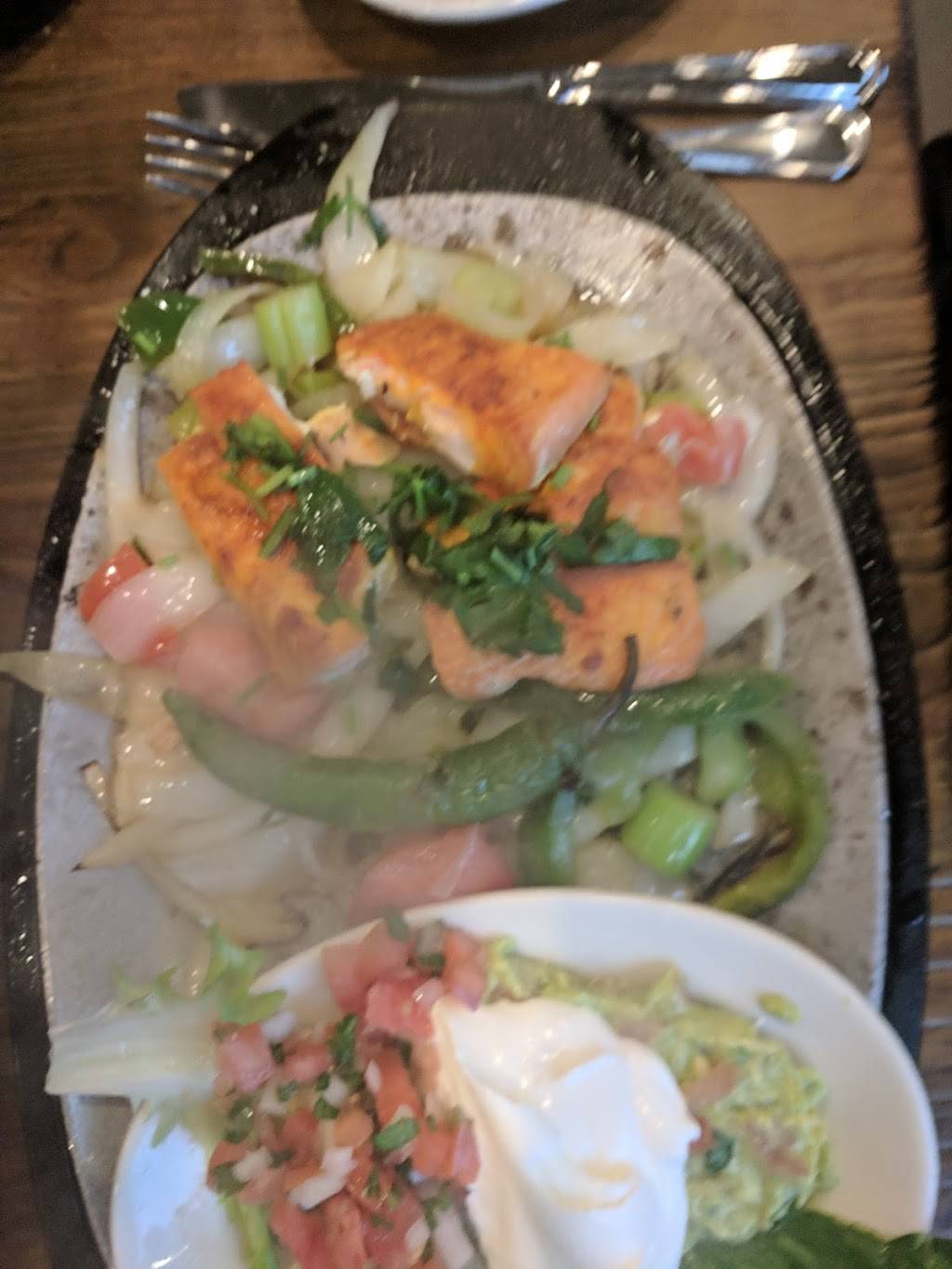 Villa Maya | restaurant | Village Center, 12051 Chestnut Branch Way, Clarksburg, MD 20871, USA | 2406544012 OR +1 240-654-4012