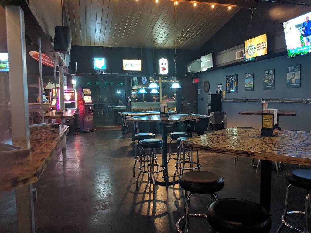 The Quarry Co. Bar and Grill | restaurant | 3582 Trabue Rd, Columbus, OH 43204, USA | 6144870667 OR +1 614-487-0667