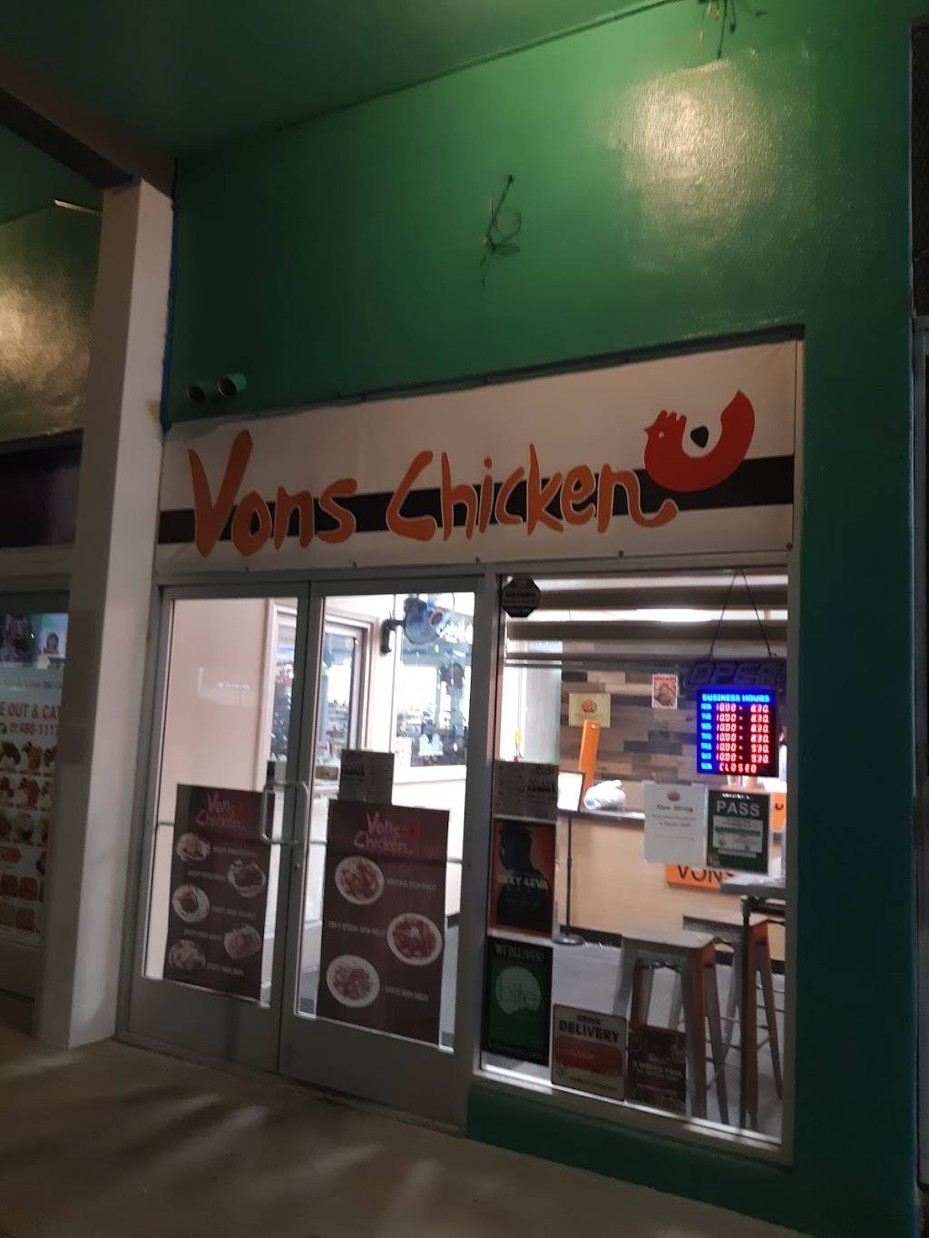 Vons Chicken Waimalu | restaurant | 98-020 Kamehameha Hwy #2e, Aiea, HI 96701, USA | 8083671384 OR +1 808-367-1384