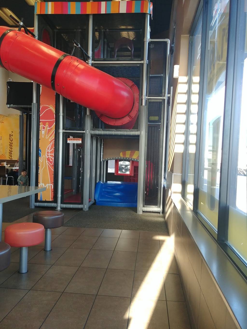 McDonalds | cafe | 801 E Grant Rd, Tucson, AZ 85719, USA | 5207910800 OR +1 520-791-0800