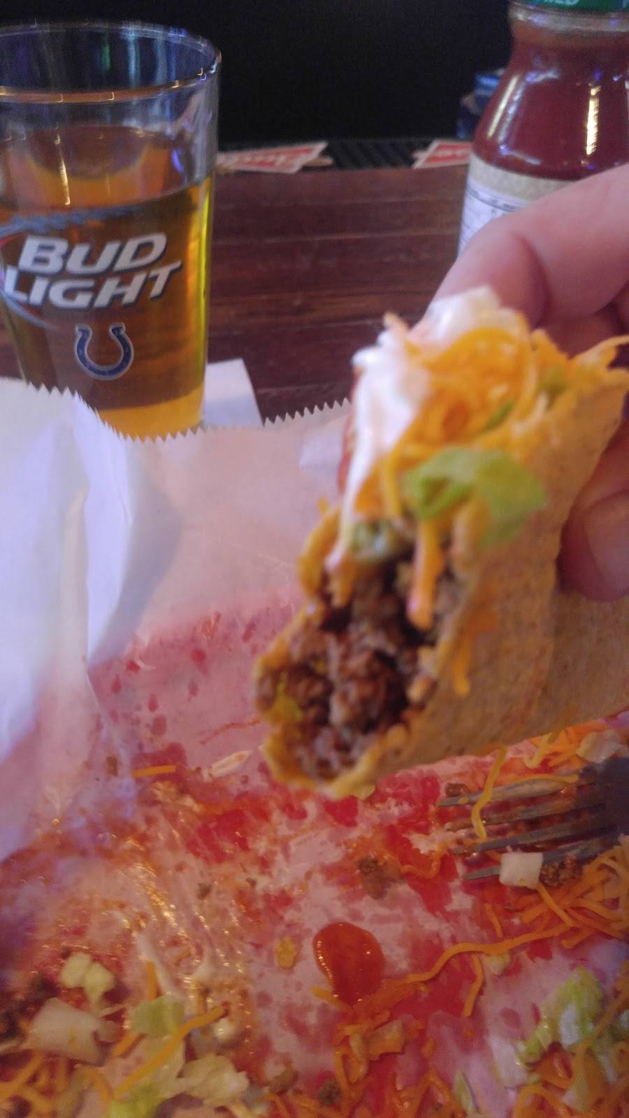 Snappers Bar and Grill | restaurant | 1514 N State St, Greenfield, IN 46140, USA | 3174622899 OR +1 317-462-2899