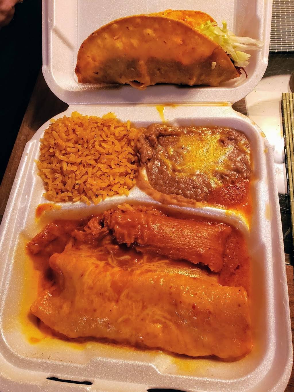 La Placita Cafe | restaurant | 2950 N Swan Rd, Tucson, AZ 85712, USA | 5208811150 OR +1 520-881-1150