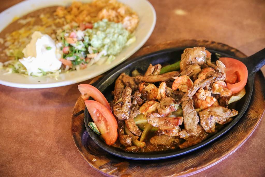 El Puerto Restaurant | restaurant | 10851 Folsom Blvd, Rancho Cordova, CA 95670, USA | 9166356380 OR +1 916-635-6380