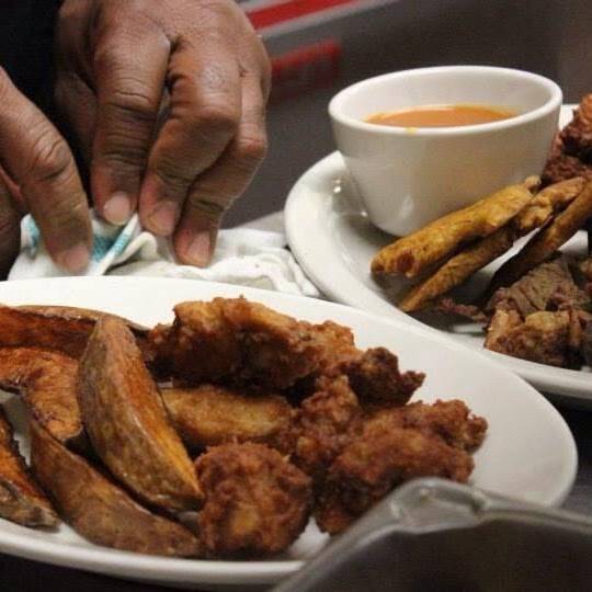 Las Vegas Express Restaurant | restaurant | 1592 Blue Hill Avenue, Mattapan, MA 02126, USA | 6173223133 OR +1 617-322-3133