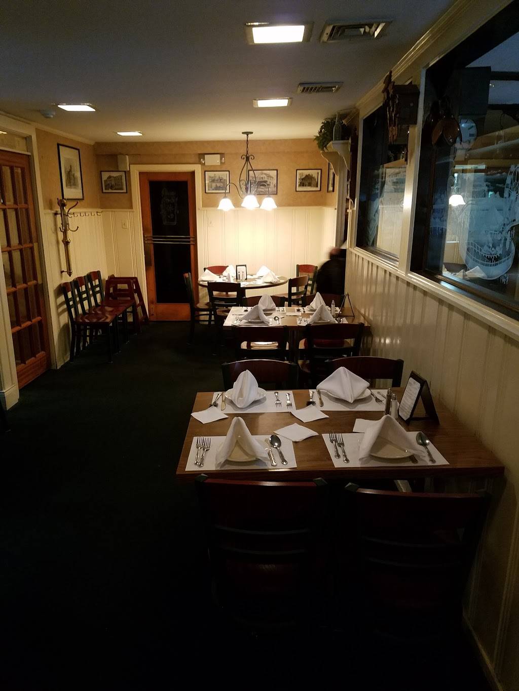 Belluscios Restaurant | restaurant | 352 Midland Ave, Rye, NY 10580, USA | 9149675634 OR +1 914-967-5634