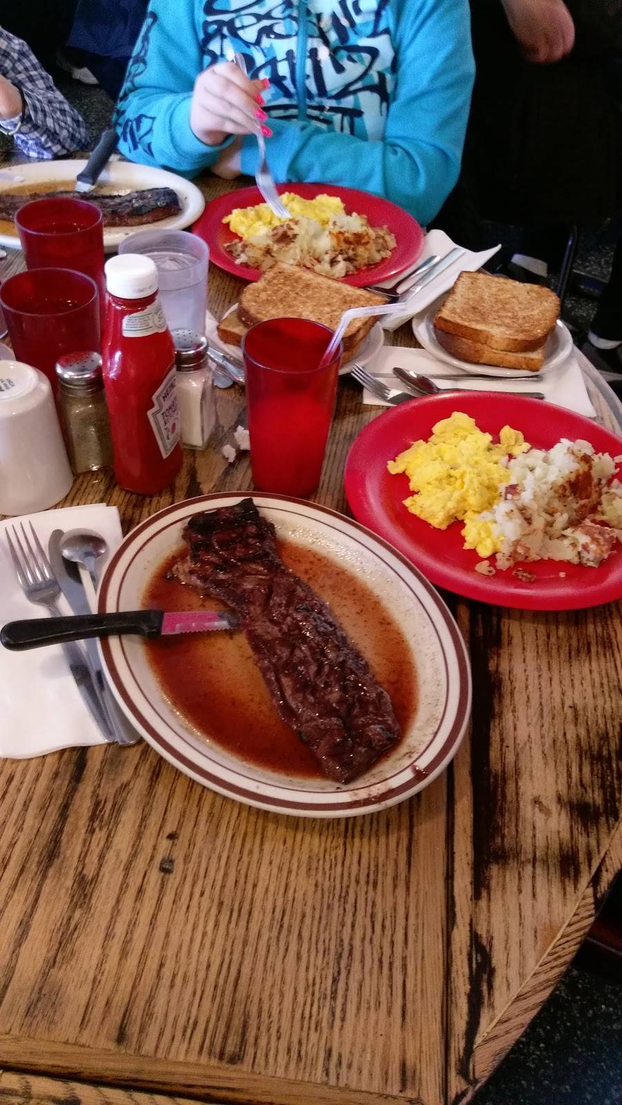 Blondies Diner | restaurant | 8921 W Grand Ave, River Grove, IL 60171, USA | 7084526969 OR +1 708-452-6969