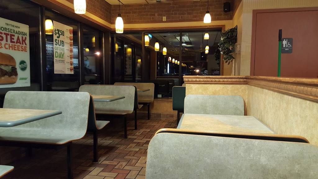 Subway | restaurant | 5655 147th St N, Hugo, MN 55038, USA | 6514297607 OR +1 651-429-7607