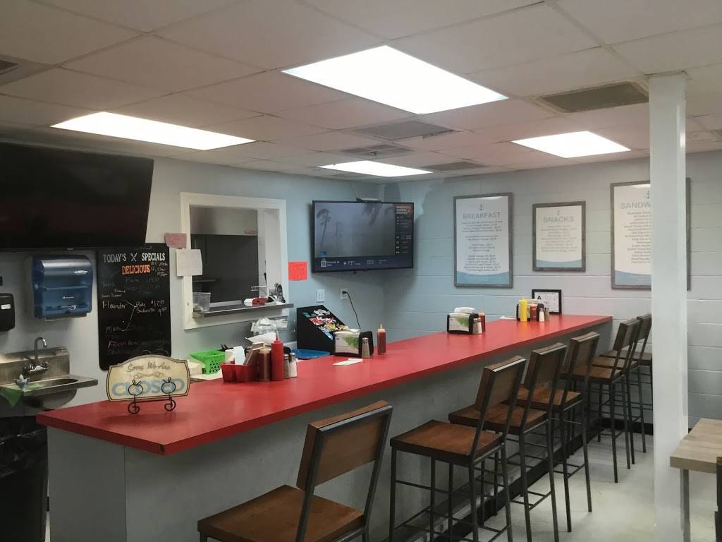 Whites Shopping Center | restaurant | 7395 US-64, Manns Harbor, NC 27953, USA | 2524732256 OR +1 252-473-2256