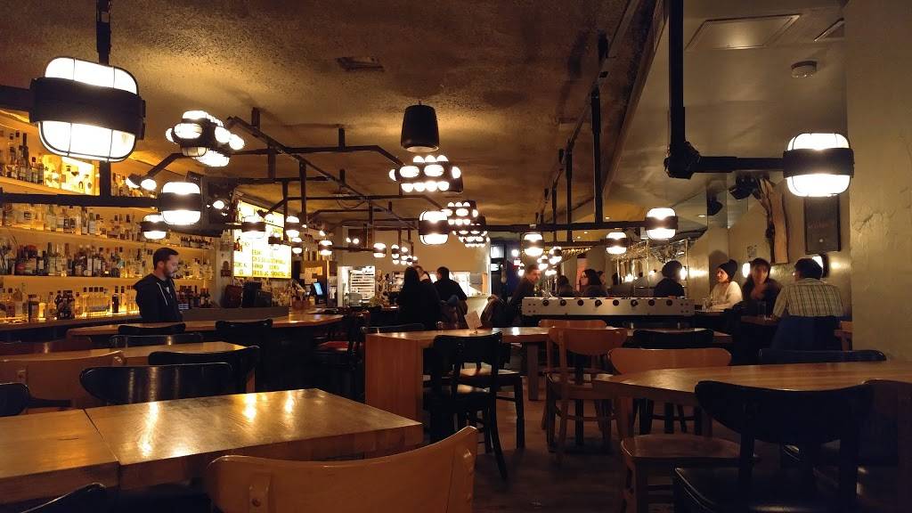 Huis Clos | restaurant | 7659 Rue Saint-Denis, Montréal, QC H2R 2E7, Canada | 5144198579 OR +1 514-419-8579