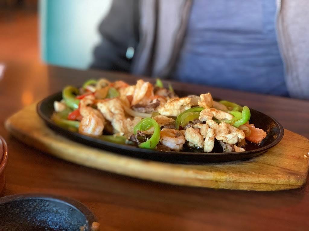 Hacienda Ruan | restaurant | 1202 E Broadway, Long Beach, CA 90802, USA | 5624320163 OR +1 562-432-0163