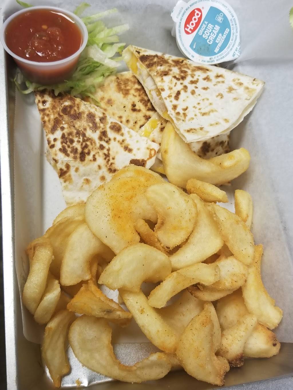 Jukebox Bar & Grill | restaurant | 3741 US-17, Richmond Hill, GA 31324, USA | 9127566997 OR +1 912-756-6997