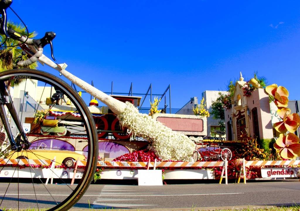 Village Tavern | restaurant | 3218 Glendale Blvd, Los Angeles, CA 90039, USA | 3236440605 OR +1 323-644-0605