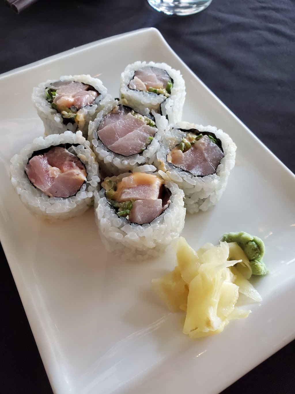 Big Bite Sushi | restaurant | 3811 N Ashland Ave, Chicago, IL 60613, USA | 7732449300 OR +1 773-244-9300