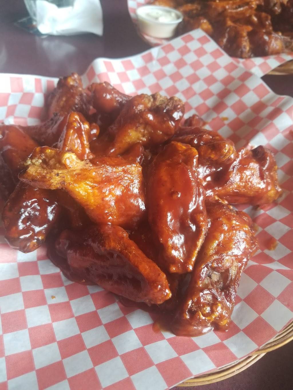 International Sports Bar and Eatery | restaurant | 2480 Cawthra Rd, Mississauga, ON L5A 2X2, Canada | 9058480555 OR +1 905-848-0555