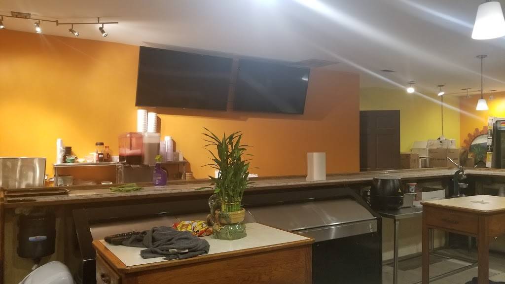 Primos Tacos | restaurant | 914 N Highland Ave, Aurora, IL 60506, USA | 6308490485 OR +1 630-849-0485