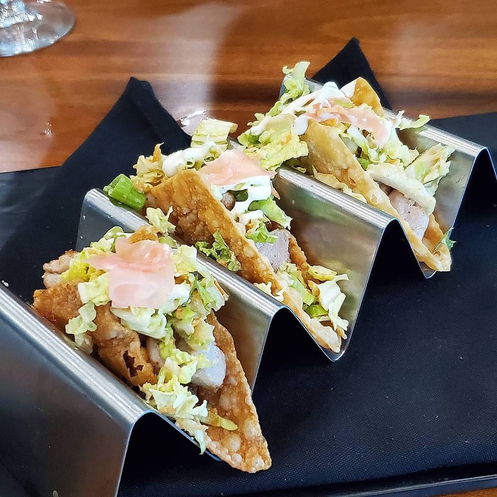 Combine, A Bass Street Restaurant | restaurant | 910 Bend Blvd Suite B, East Moline, IL 61244, USA | 3095245380 OR +1 309-524-5380